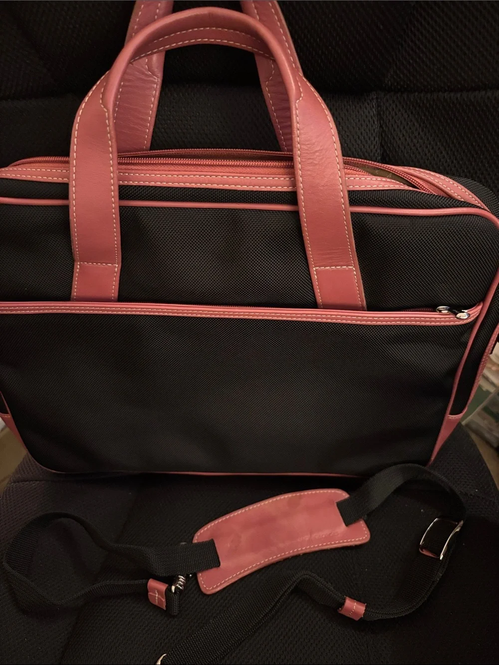 New Jack Georges Canvas/Leather Trim Messenger Computer Bag/Attache Case Black